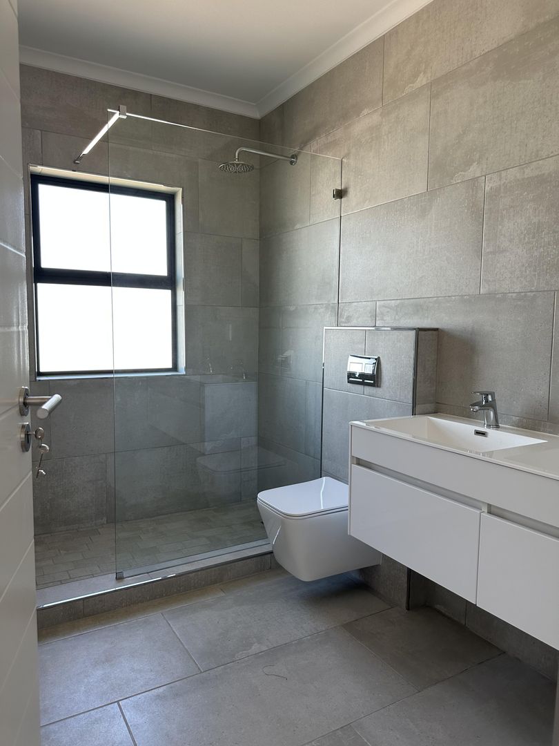 4 Bedroom Property for Sale in Sandown Western Cape